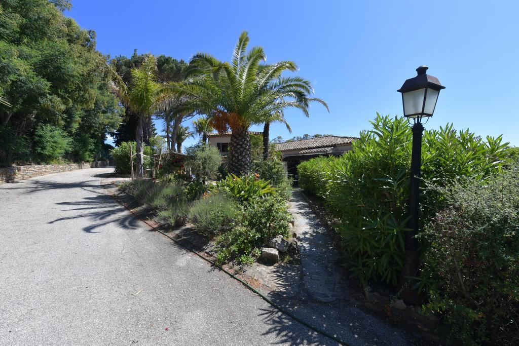 Le Rayol-Canadel-sur-Mer Les Lauriers Roses 아파트 호텔 외부 사진